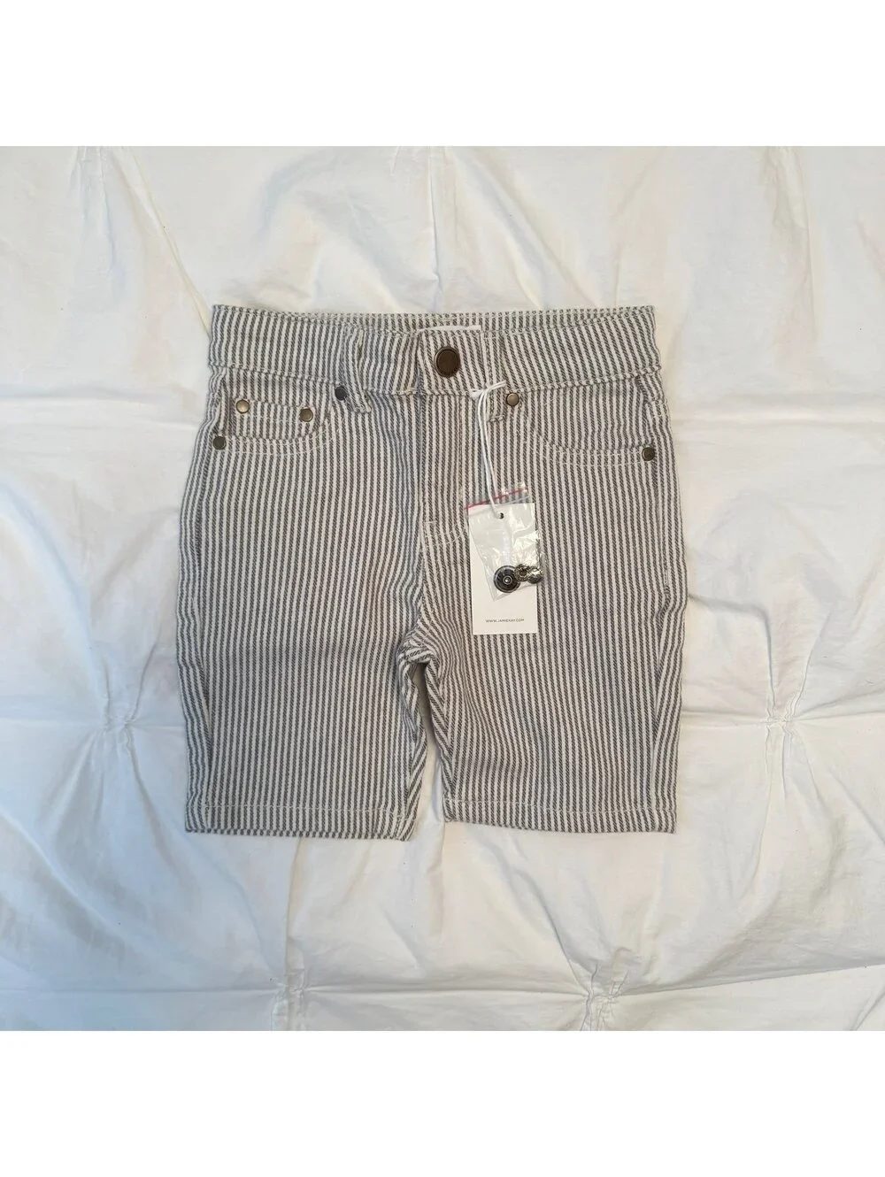 Jamie Kay NWT Noah Short
